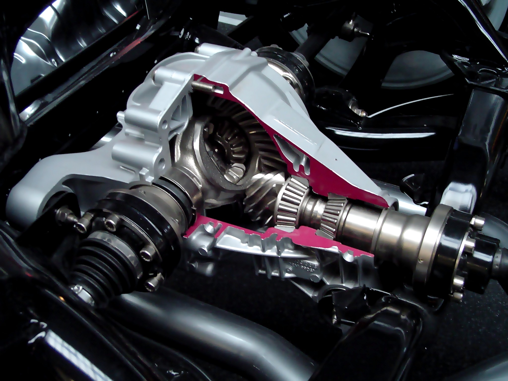 سرویس دیفرانسیل خودرو؛ چه زمانی لازم است؟