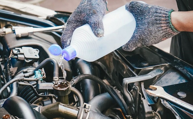 چرا موتور خودرو جوش می آورد؟ راهکارهای ساده برای جلوگیری از خرابی