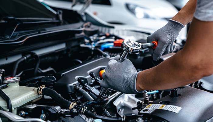 چرا خودرو موقع گاز دادن می لرزد؟